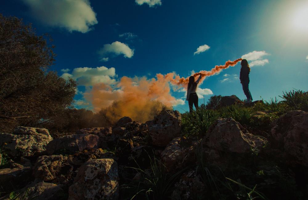 encendido talayots por los derechos humanos