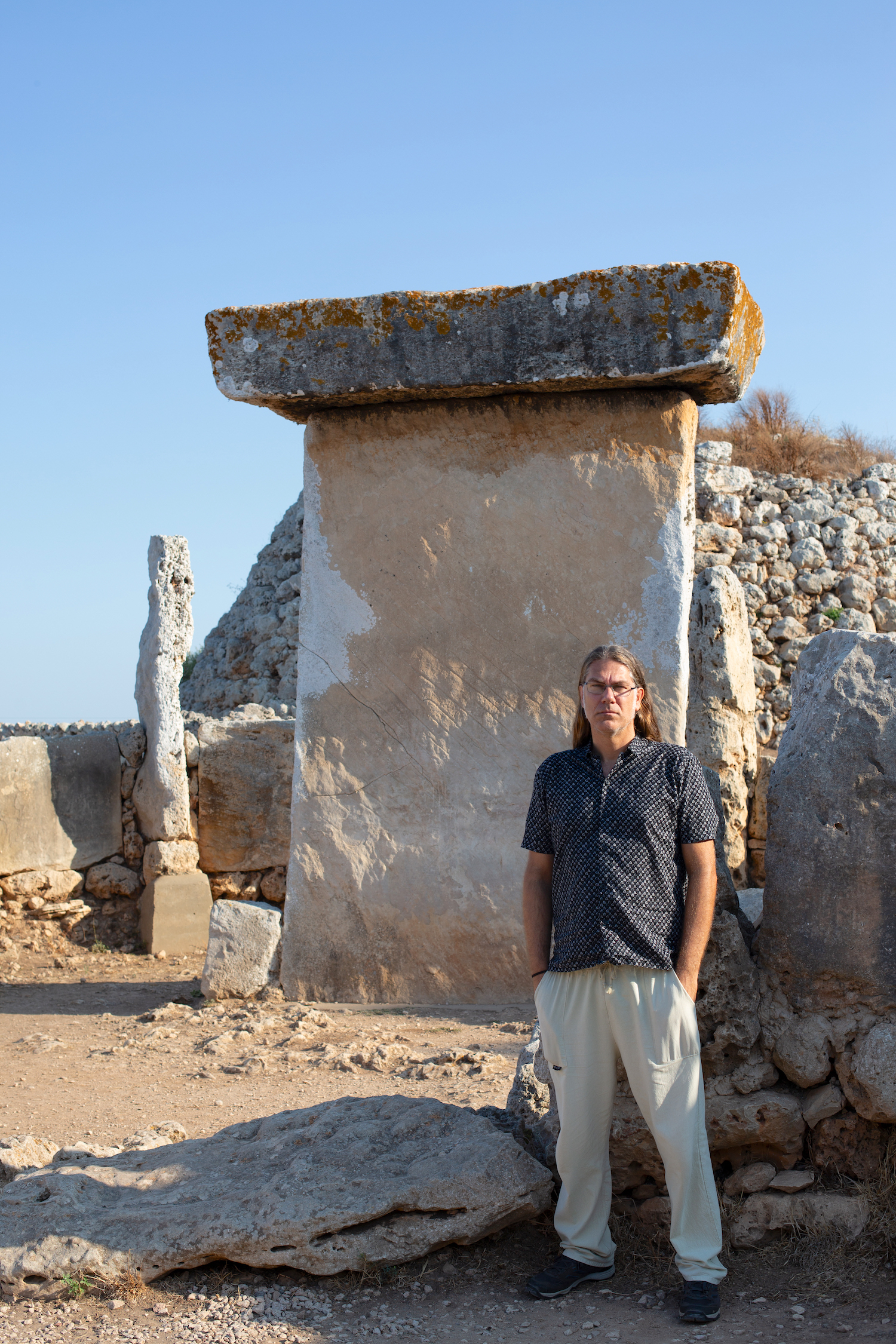 Stones Carved to Appear Like Wrinkled Fabrics by José Manuel Castro López —  Colossal